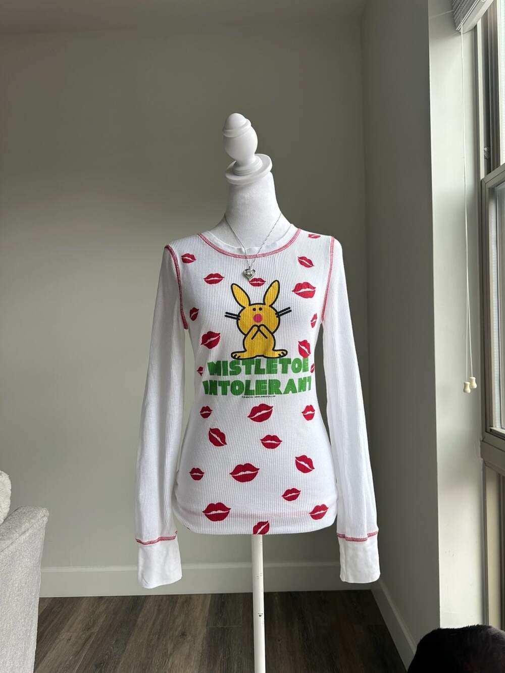 Vintage Y2K It’s Happy Bunny Mistletoe Intolerant Long Sleeve Ribbed Graphic Tee